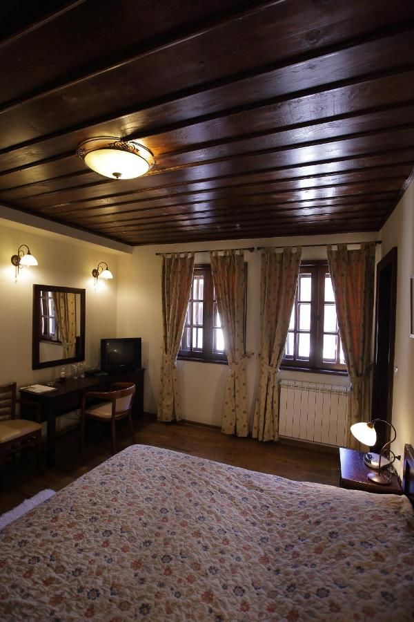 Отель Hotel Ivanov Konak Цетине