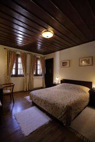 Отель Hotel Ivanov Konak Цетине Двухместный номер «Комфорт» с 1 кроватью и возможностью установки детской кроватки-3